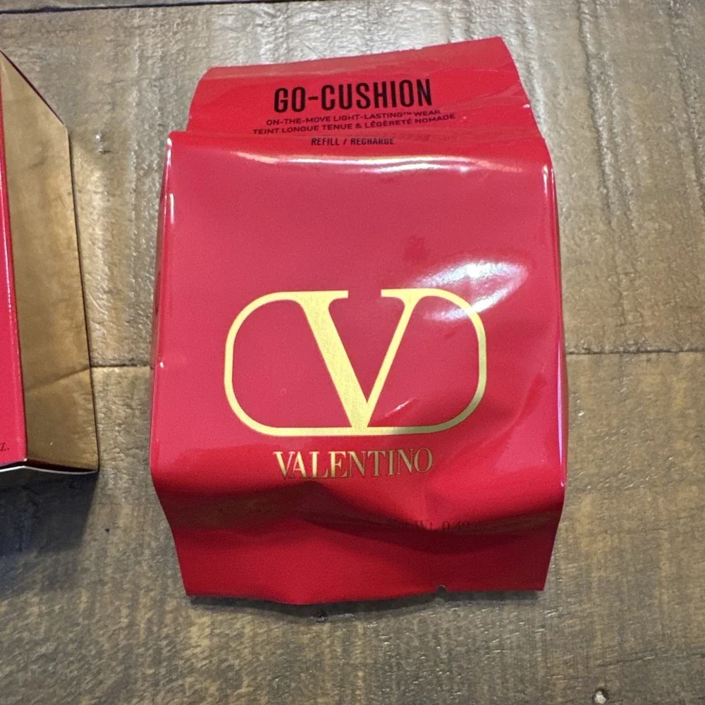 Valentino go cushion